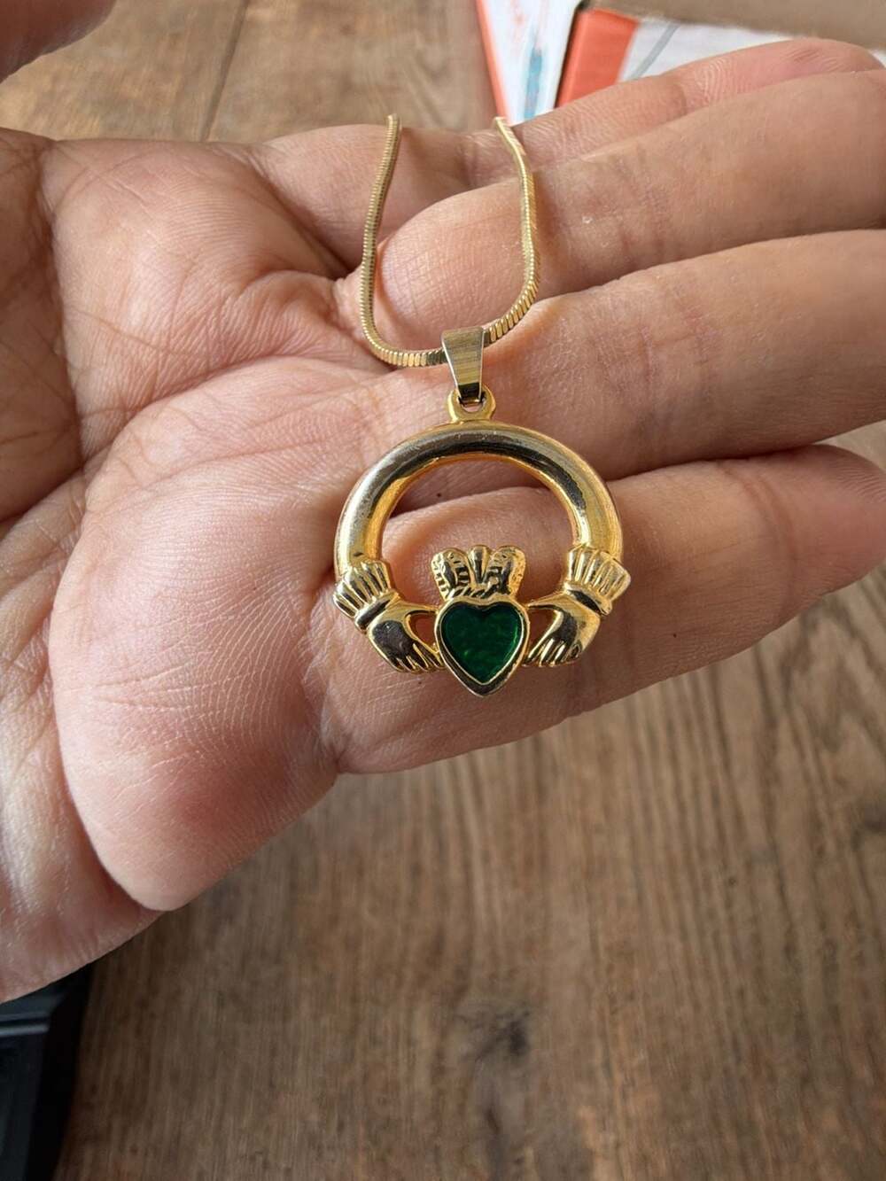 Danecraft Gold Plated 925 Sterling Silver Claddagh Green Heart Pendant Necklace